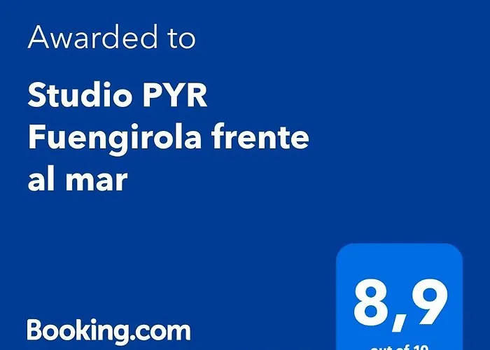 Pyr Frente Al Mar 公寓