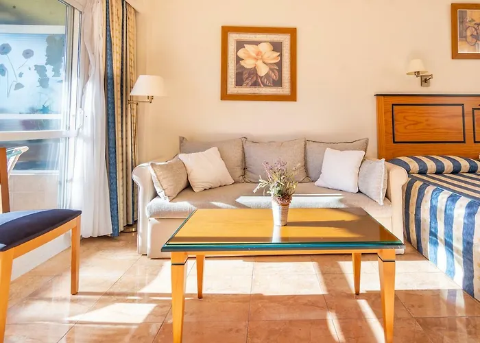 Pyr Frente Al Mar * 丰希罗拉